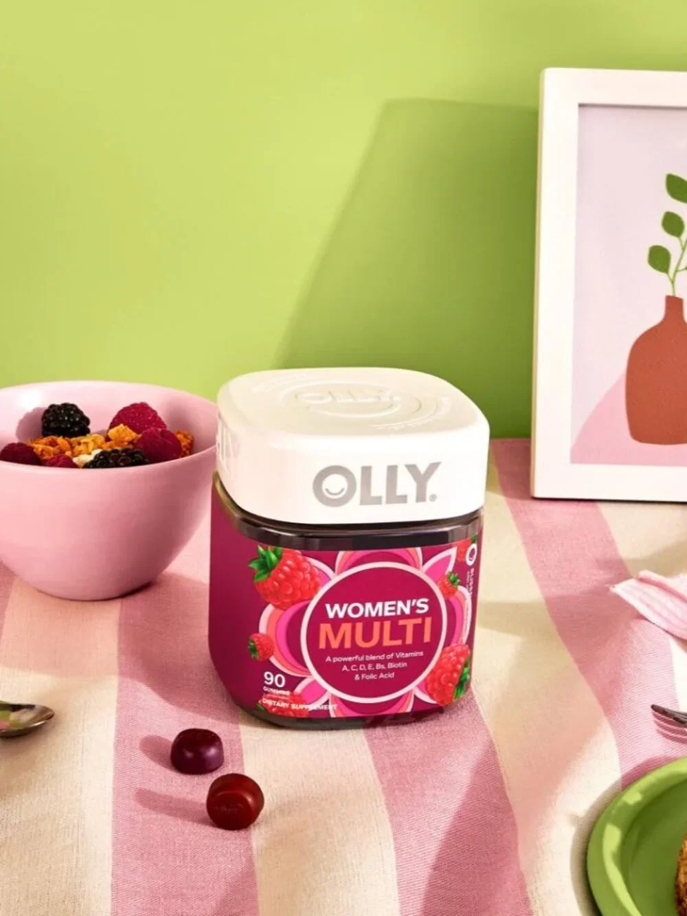 OLLY Women's Multivitamin Gummy, Women's Overall Wellness,* Vitamins A, C, D, E,